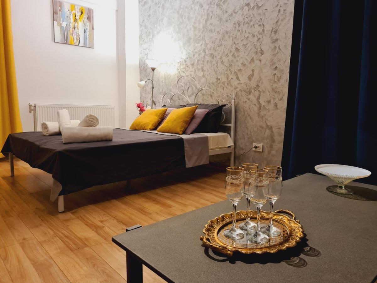 Ultracentral 5* Boutique Hotel Style Apartment. Brand New. 2 Rooms. Spacious. Free Parking Cluj-Napoca Exterior foto