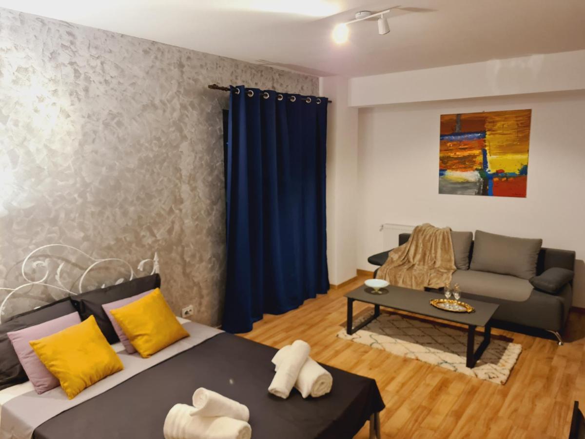 Ultracentral 5* Boutique Hotel Style Apartment. Brand New. 2 Rooms. Spacious. Free Parking Cluj-Napoca Exterior foto