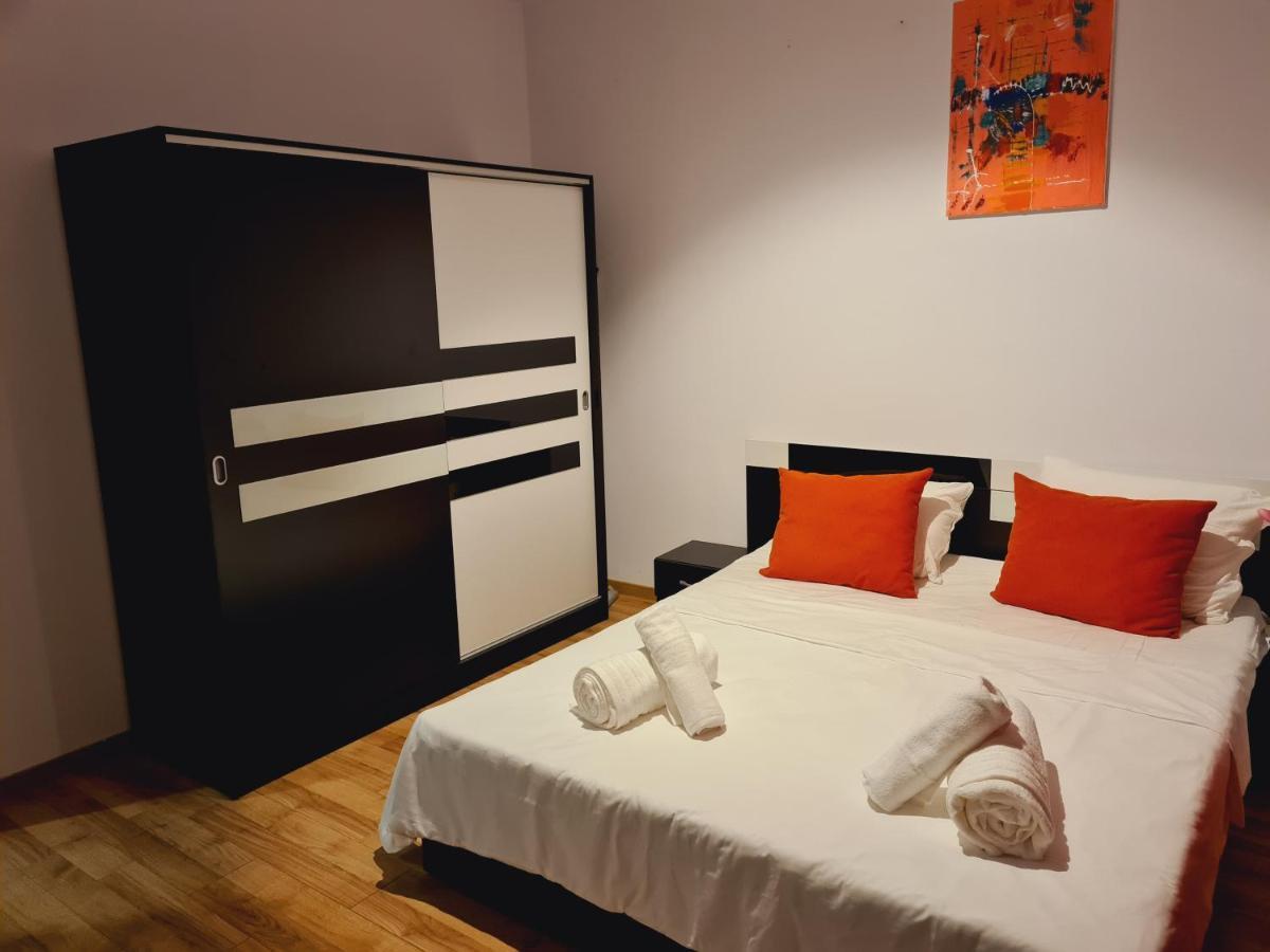 Ultracentral 5* Boutique Hotel Style Apartment. Brand New. 2 Rooms. Spacious. Free Parking Cluj-Napoca Exterior foto