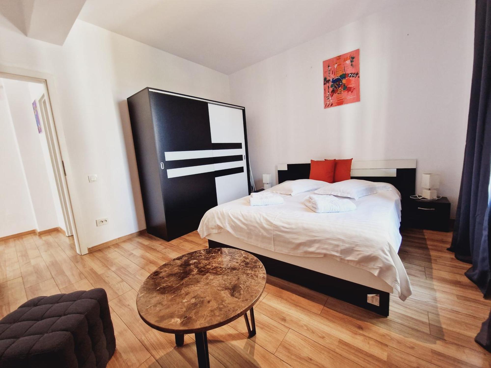 Ultracentral 5* Boutique Hotel Style Apartment. Brand New. 2 Rooms. Spacious. Free Parking Cluj-Napoca Exterior foto